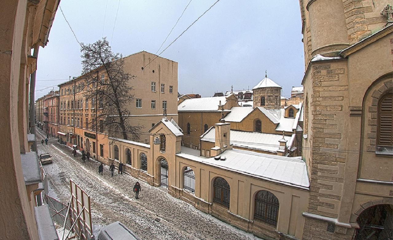 Квартира В Центрі На Вулиці Вірменській 12 Є Дві Спальні Двуспальні Ліжка リヴィウ エクステリア 写真